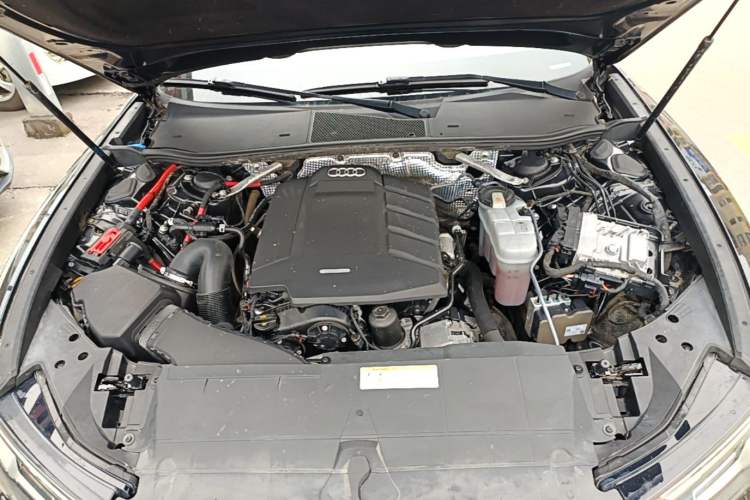 Used Audi A6L 2020 45 TFSI Prestige Dynamic Edition Engine Bay