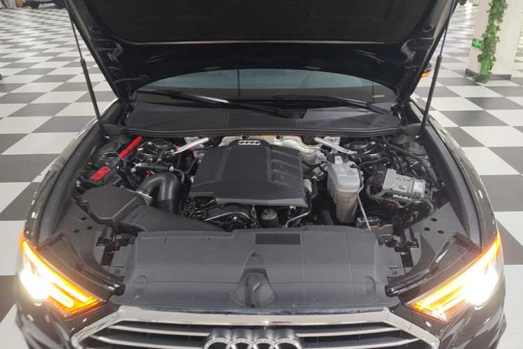 Used Audi A6L 2020 45 TFSI Prestige Dynamic Edition Engine Bay
