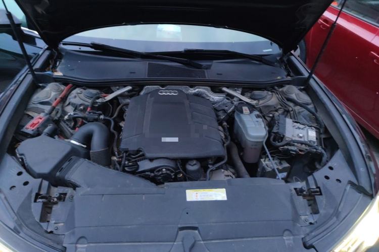 Used Audi A6L 2020 40 TFSI Luxury Dynamic Edition Engine Bay