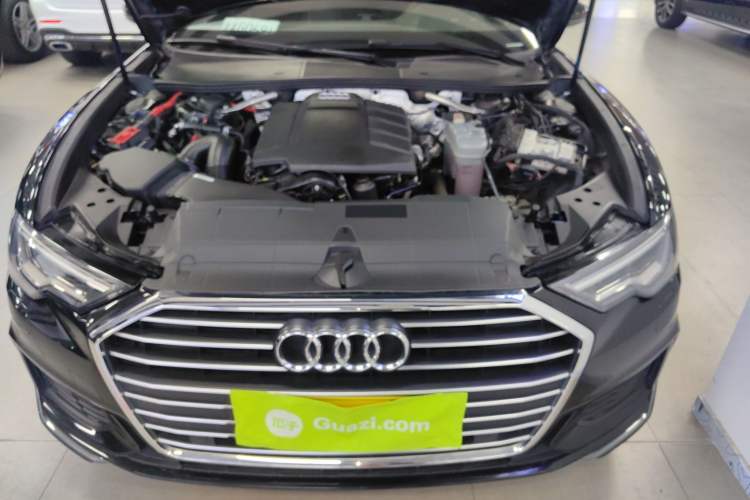 Used Audi A6L 2020 40 TFSI Luxury Dynamic Edition Engine Bay