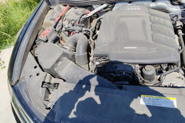 Used Audi A6L 2020 40 TFSI Luxury Dynamic Edition Engine Bay Right