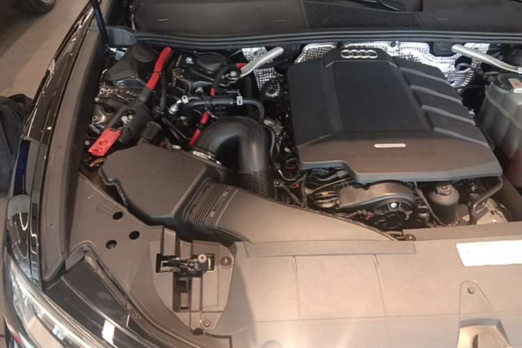 Used Audi A6L 2020 40 TFSI Luxury Dynamic Edition Engine Bay Right