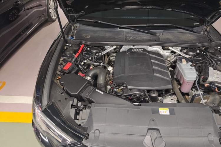 Used Audi A6L 2020 45 TFSI Prestige Elegant Edition Engine Bay Right