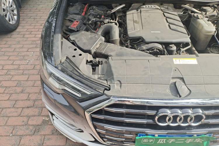 Used Audi A6L 2020 40 TFSI Luxury Dynamic Edition Engine Bay Right