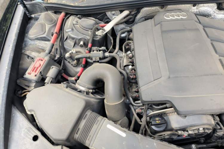 Used Audi A6L 2020 40 TFSI Luxury Prestige Edition Engine Bay Right