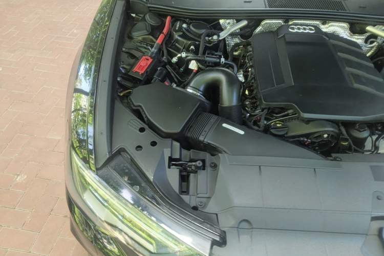 Used Audi A6L 2020 40 TFSI Luxury Dynamic Edition Engine Bay Right