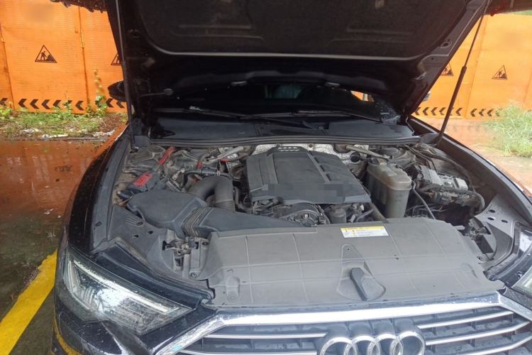 Used Audi A6L 2020 40 TFSI Luxury Dynamic Edition Engine Bay Right