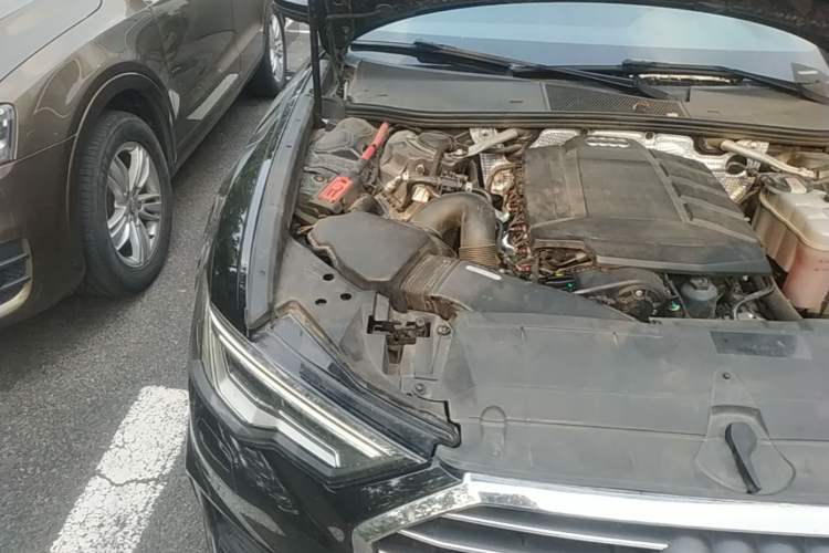 Used Audi A6L 2020 40 TFSI Luxury Dynamic Edition Engine Bay Right