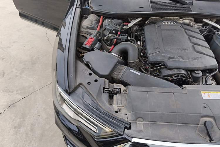 Used Audi A6L 2020 40 TFSI Luxury Dynamic Edition Engine Bay Right