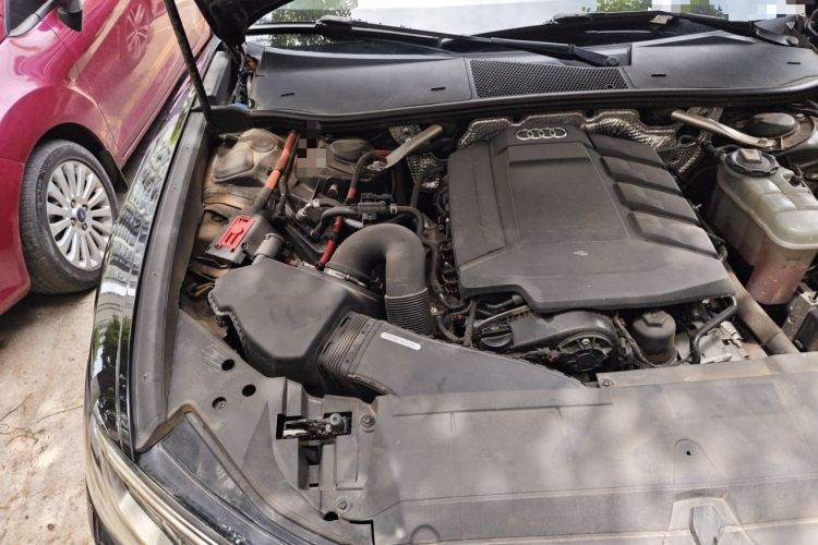 Used Audi A6L 2020 40 TFSI Luxury Dynamic Edition Engine Bay Right