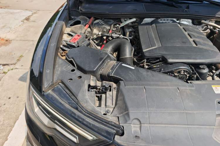 Used Audi A6L 2020 40 TFSI Luxury Dynamic Edition Engine Bay Right