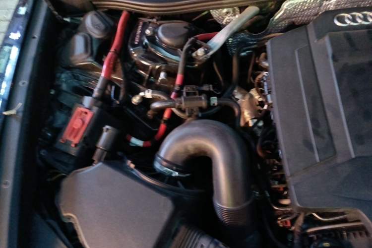 Used Audi A6L 2020 40 TFSI Luxury Dynamic Edition Engine Bay Right