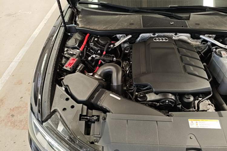 Used Audi A6L 2020 40 TFSI Luxury Dynamic Edition Engine Bay Right