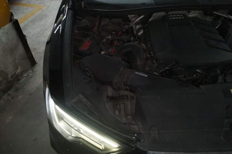 Used Audi A6L 2020 40 TFSI Luxury Dynamic Edition Engine Bay Right