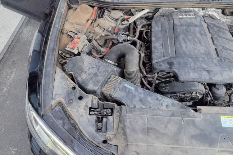 Used Audi A6L 2020 40 TFSI Luxury Dynamic Edition Engine Bay Right