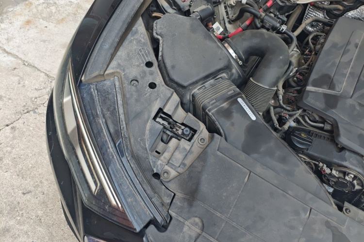 Used Audi A6L 2020 40 TFSI Luxury Prestige Edition Engine Bay Right
