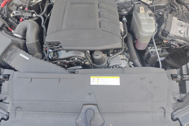 Used Audi A6L 2020 40 TFSI Luxury Dynamic Edition Engine Bay