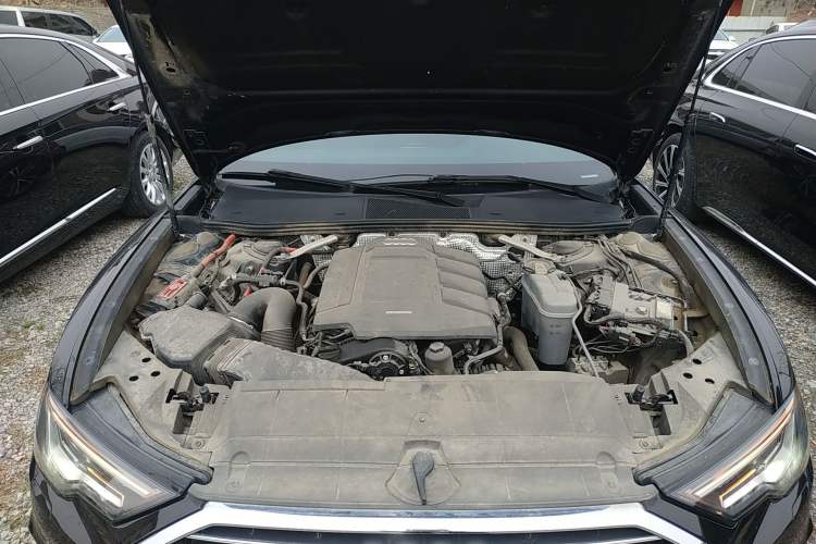 Used Audi A6L 2020 40 TFSI Luxury Dynamic Edition Engine Bay