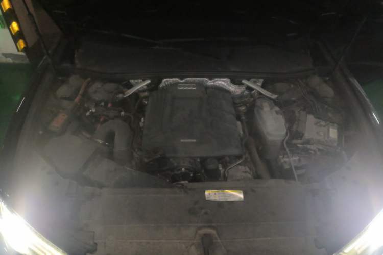Used Audi A6L 2020 40 TFSI Luxury Dynamic Edition Engine Bay