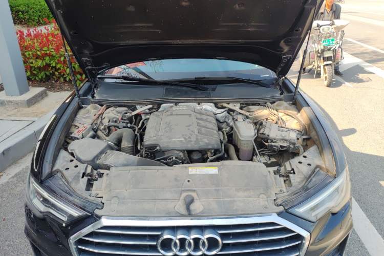 Used Audi A6L 2020 40 TFSI Luxury Dynamic Edition Engine Bay