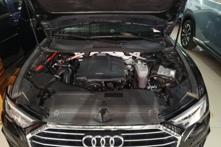 Used Audi A6L 2020 40 TFSI Luxury Dynamic Edition Engine Bay