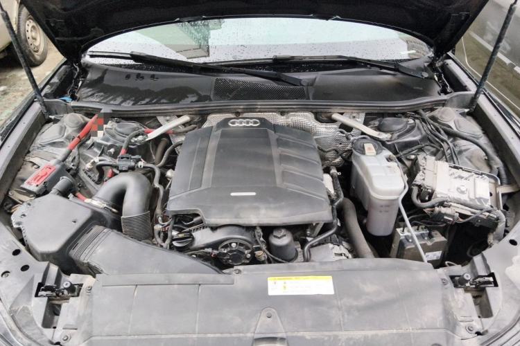 Used Audi A6L 2020 45 TFSI Prestige Dynamic Edition Engine Bay