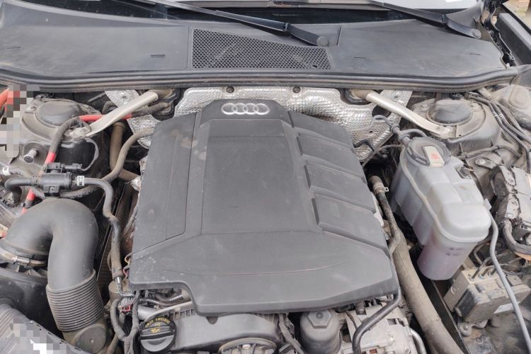 Used Audi A6L 2020 45 TFSI Prestige Dynamic Edition Engine Bay