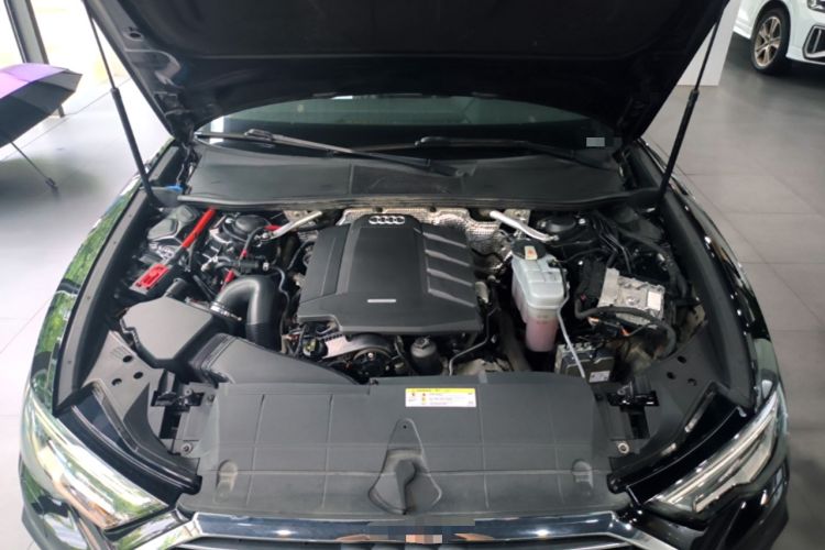 Used Audi A6L 2020 40 TFSI Luxury Dynamic Edition Engine Bay