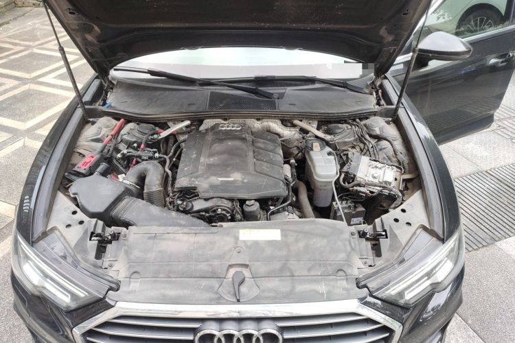 Used Audi A6L 2020 40 TFSI Luxury Dynamic Edition Engine Bay