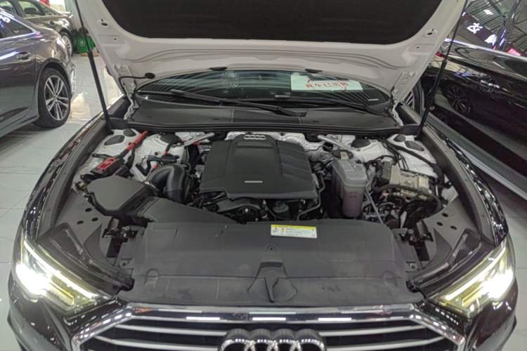Used Audi A6L 2020 45 TFSI Prestige Dynamic Edition Engine Bay
