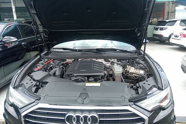 Used Audi A6L 2020 40 TFSI Luxury Dynamic Edition Engine Bay