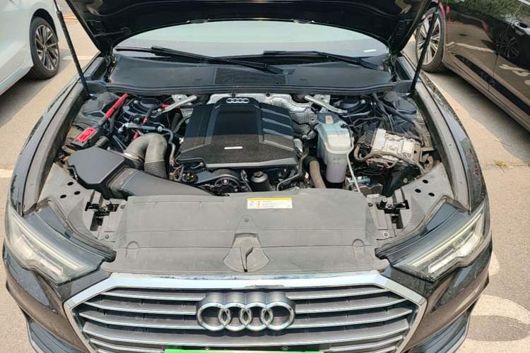Used Audi A6L 2020 40 TFSI Luxury Dynamic Edition Engine Bay