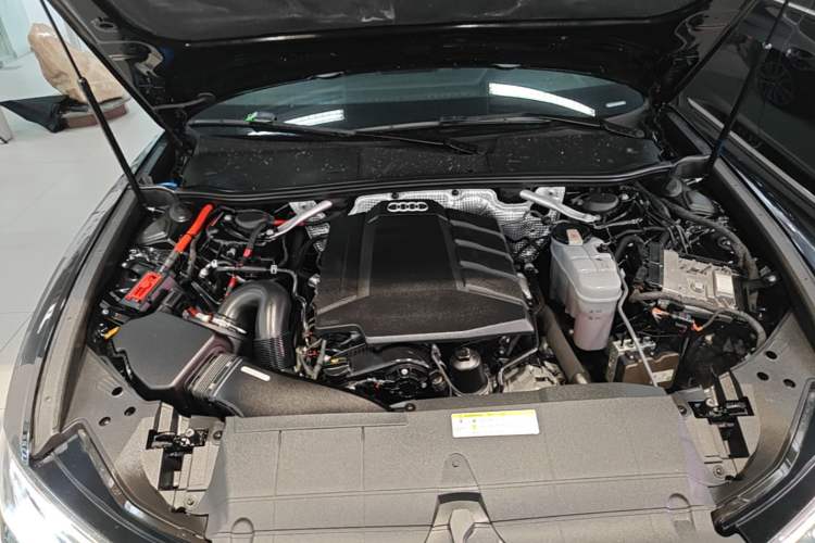 Used Audi A6L 2020 45 TFSI quattro Prestige Elegant Edition Engine Bay