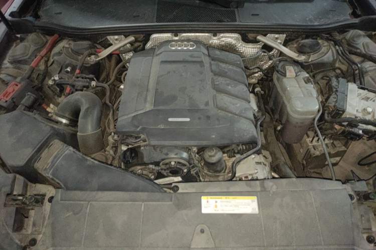 Used Audi A6L 2020 40 TFSI Luxury Dynamic Edition Engine Bay
