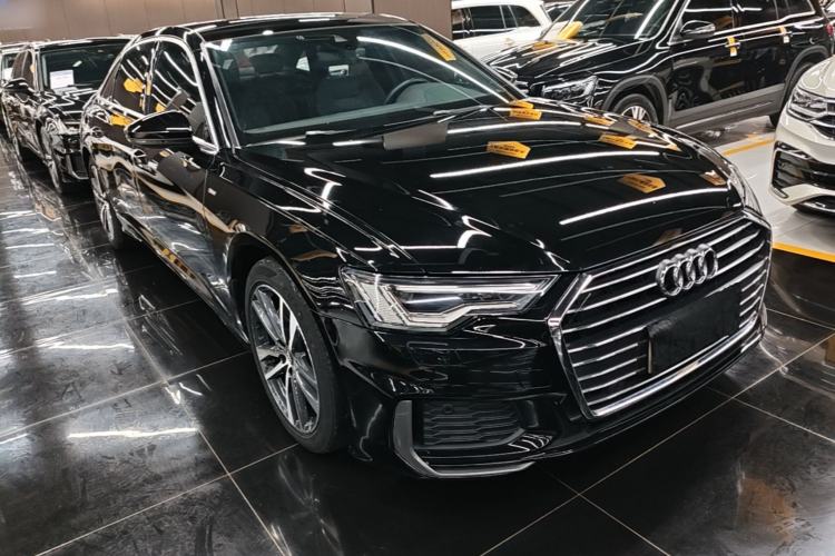 Used Audi A6L 2020 40 TFSI Luxury Dynamic Edition Front Right 45 Deg