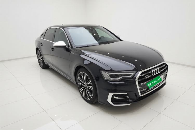 Used Audi A6L 2020 40 TFSI Luxury Dynamic Edition Front Right 45 Deg