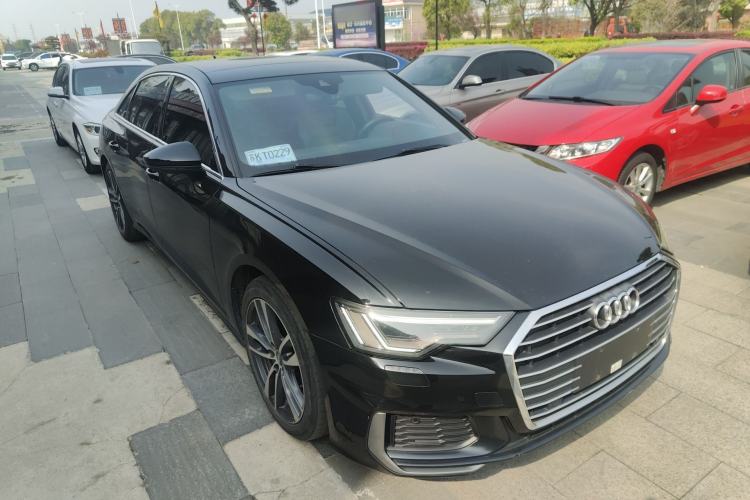 Used Audi A6L 2020 40 TFSI Luxury Dynamic Edition Front Right 45 Deg