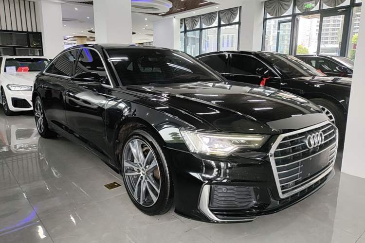 Used Audi A6L 2020 40 TFSI Luxury Dynamic Edition Front Right 45 Deg