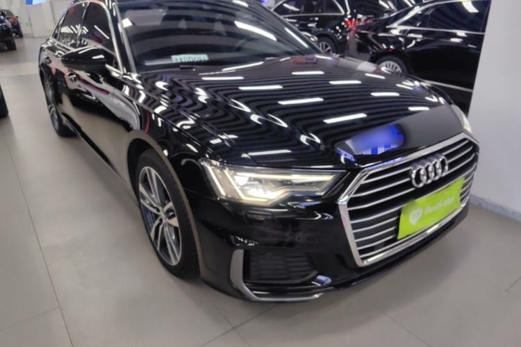 Used Audi A6L 2020 40 TFSI Luxury Dynamic Edition Front Right 45 Deg