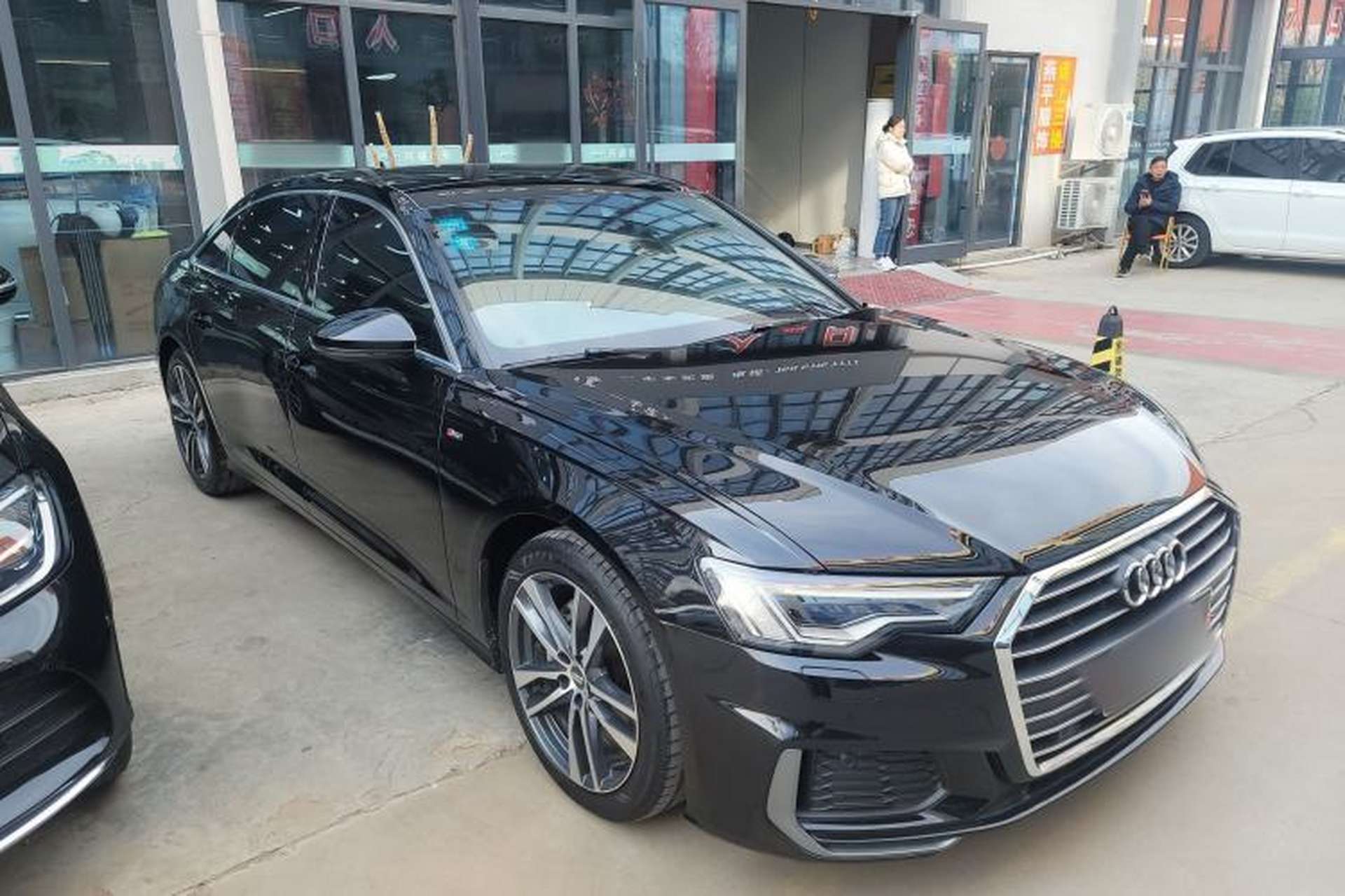 Used Audi A6L 2020 40 TFSI Luxury Dynamic Edition Front Right 45 Deg