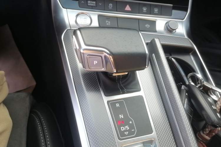 Used Audi A6L 2020 40 TFSI Luxury Dynamic Edition Gear Lever