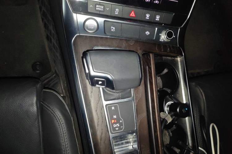 Used Audi A6L 2020 45 TFSI quattro Prestige Elegant Edition Gear Lever