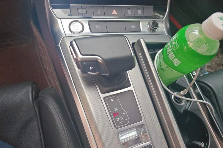 Used Audi A6L 2020 40 TFSI Luxury Prestige Edition Gear Lever
