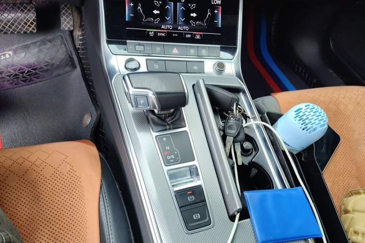 Used Audi A6L 2020 45 TFSI quattro Prestige Dynamic Edition Gear Lever