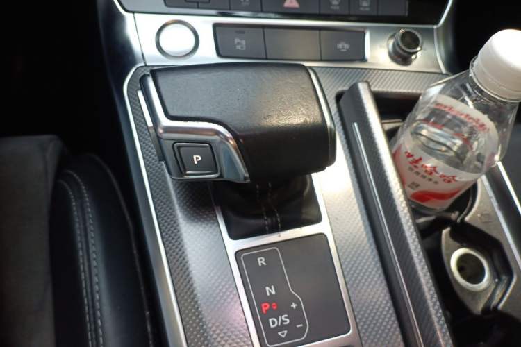 Used Audi A6L 2020 40 TFSI Luxury Dynamic Edition Gear Lever