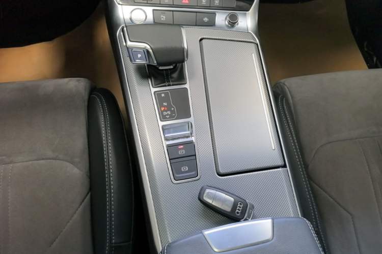 Used Audi A6L 2020 40 TFSI Luxury Dynamic Edition Gear Lever