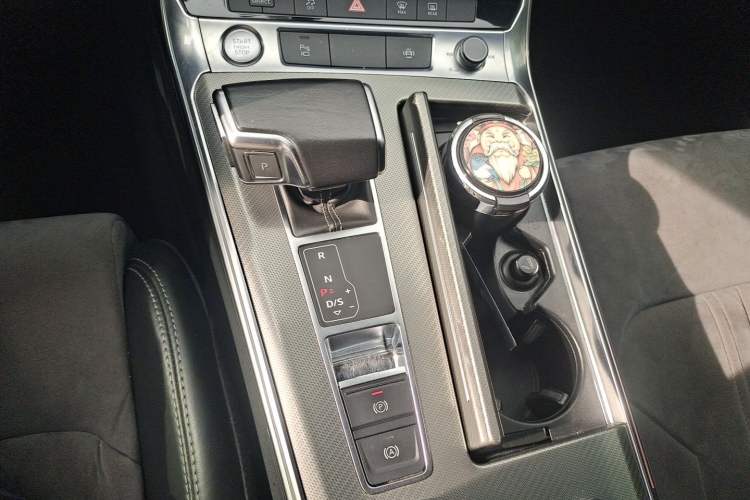 Used Audi A6L 2020 40 TFSI Luxury Dynamic Edition Gear Lever