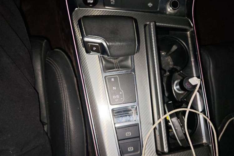 Used Audi A6L 2020 45 TFSI Prestige Elegant Edition Gear Lever