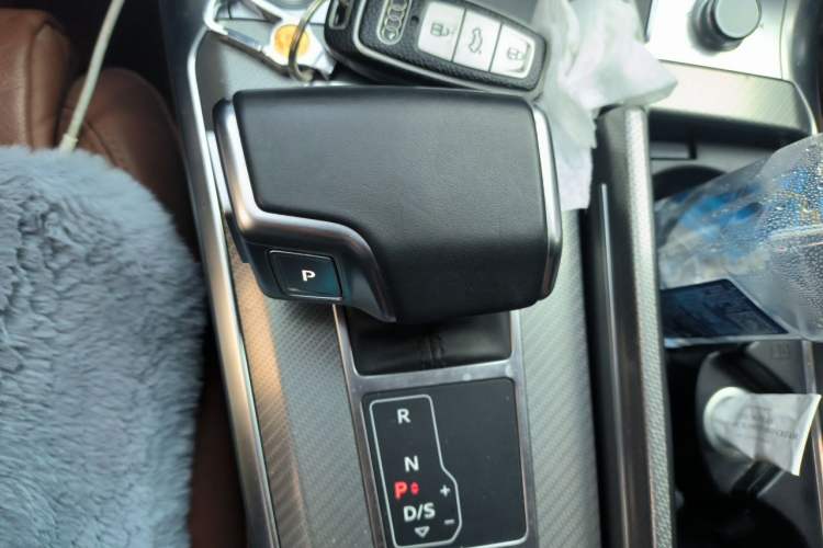 Used Audi A6L 2020 40 TFSI Luxury Prestige Edition Gear Lever