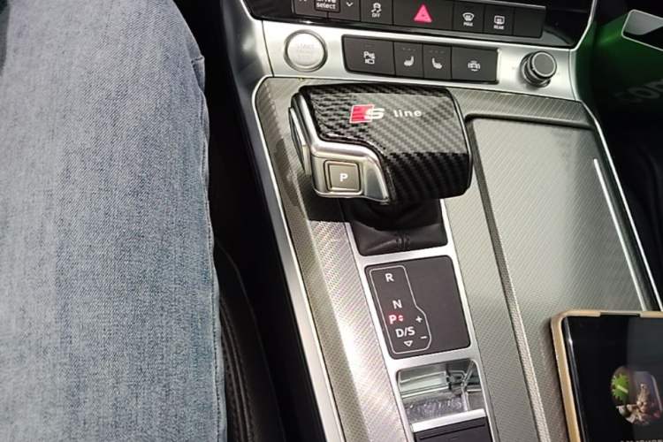 Used Audi A6L 2020 40 TFSI Luxury Prestige Edition Gear Lever